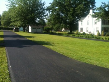 Residential asphalt driveway paving New Alexandria, PA